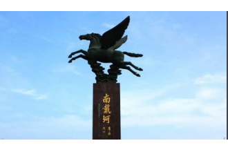 天馬廣場(chǎng)垃圾桶采購(gòu)選擇